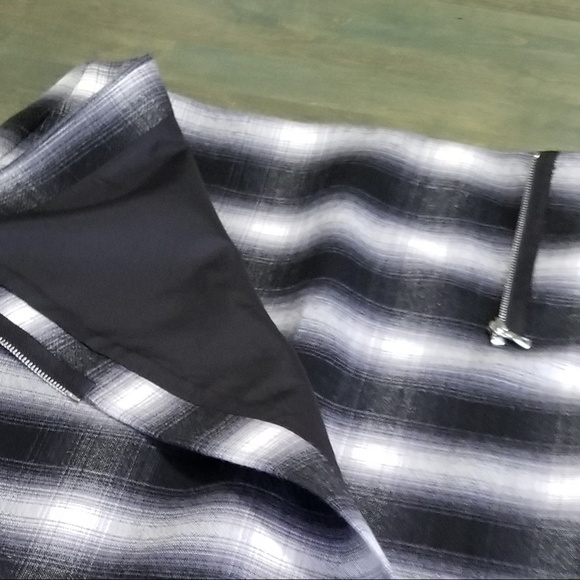 Loft Skirt Black/Grey/Off White NWOT - Picture 6 of 8